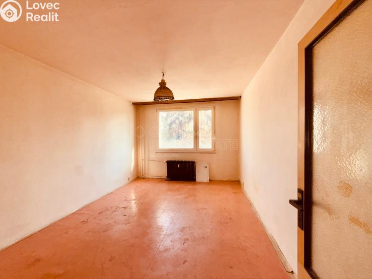 Prodej bytu 3+1 Chomutov, Jirkovská č. 11