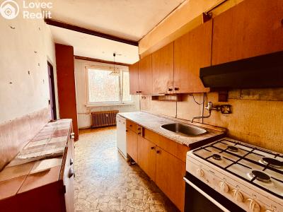 Prodej bytu 3+1 Chomutov, Jirkovská č. 6