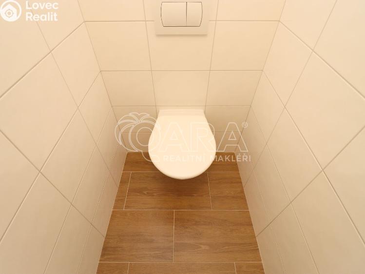 Pronájem bytu 1+KK Praha, Šimůnkova č. 9