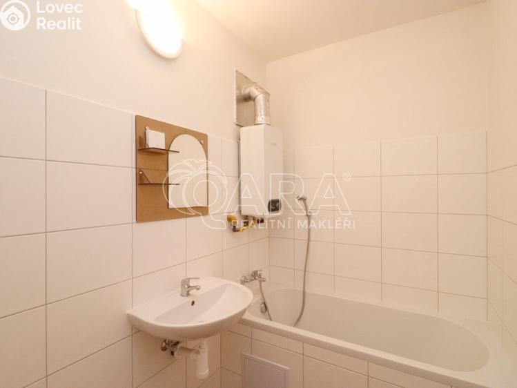 Pronájem bytu 1+KK Praha, Šimůnkova č. 10