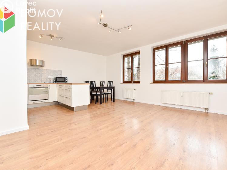 Pronájem bytu 3+KK Beroun, Náměstí Joachima Barranda 52 č. 2