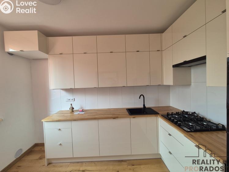 Pronájem bytu 4+1 Třinec, Sosnová č. 1