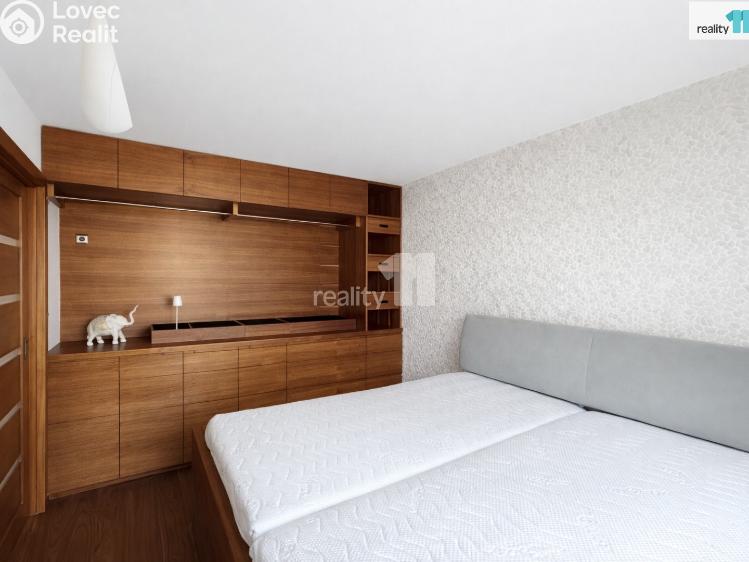 Prodej bytu 3+KK Průhonice, Na Sídlišti III č. 12