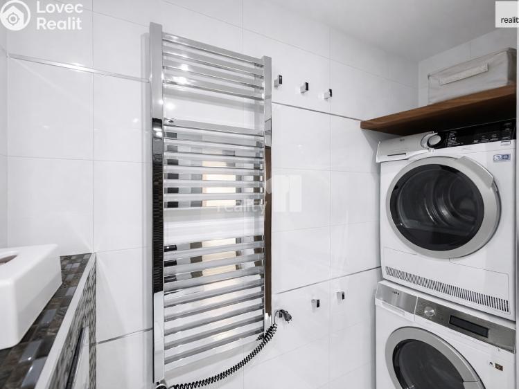 Prodej bytu 3+KK Průhonice, Na Sídlišti III č. 17