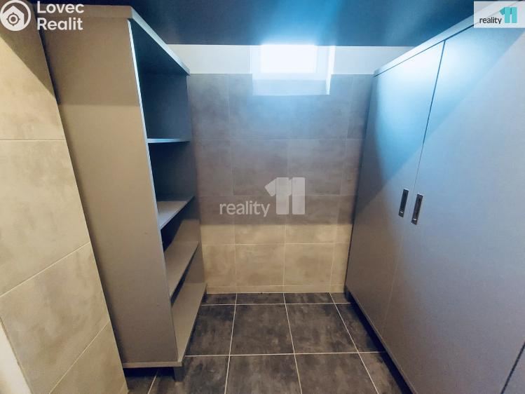 Sale apartment 3+KK Průhonice, Na Sídlišti III č. 32