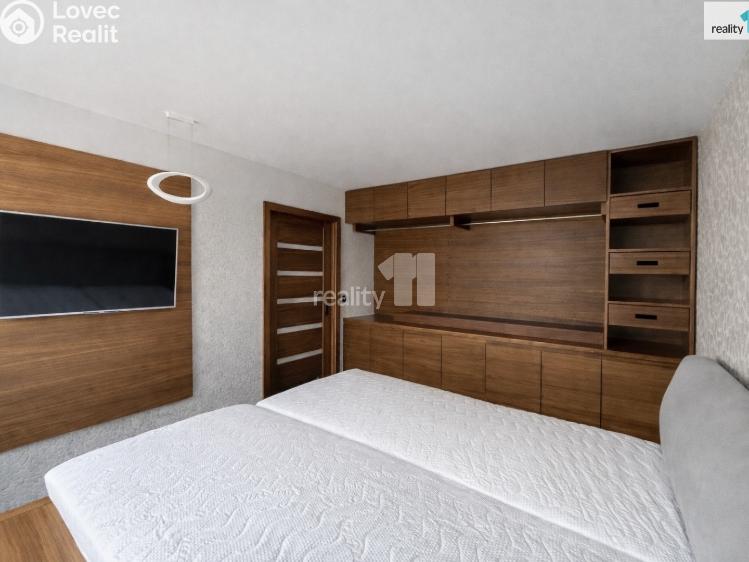 Prodej bytu 3+KK Průhonice, Na Sídlišti III č. 14