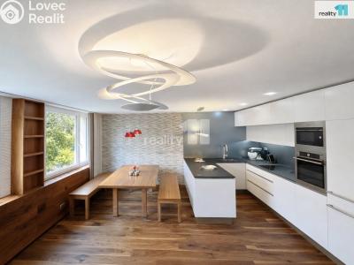 Prodej bytu 3+KK Průhonice, Na Sídlišti III č. 1