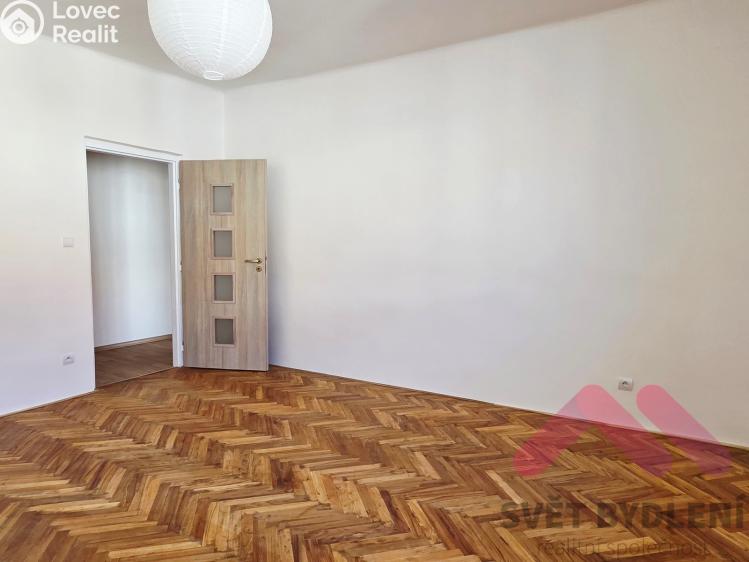 Pronájem bytu 2+1 Praha, Ambrožova č. 5