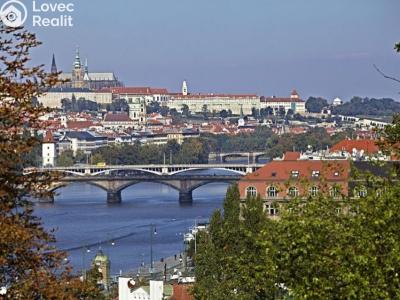 Pronájem bytu 3+1 Praha, Na hrobci č. 1