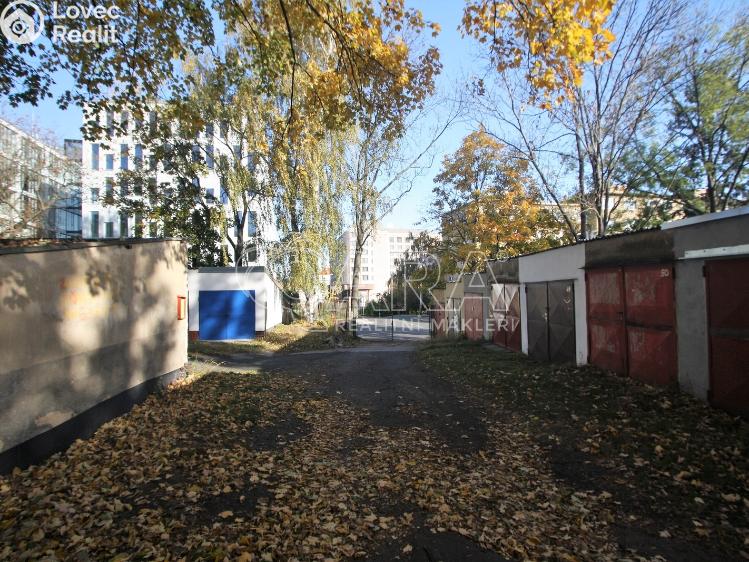 Prodej garáže Praha, Generála Píky č. 5