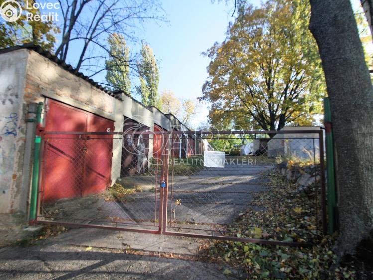 Prodej garáže Praha, Generála Píky č. 6