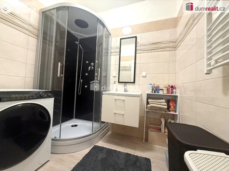 Pronájem bytu 3+KK Zlín, Věžové domy č. 8