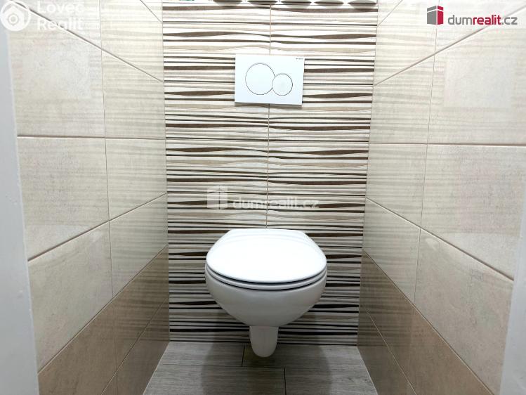 Pronájem bytu 3+KK Zlín, Věžové domy č. 9