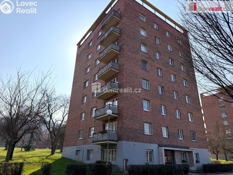 Pronájem bytu 3+KK Zlín, Věžové domy č. 12