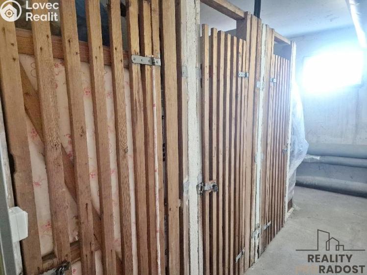 Продажа квартиры 4+1 Hustopeče, U Větrolamu č. 22