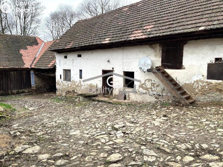 Prodej komerční nemovitosti Hracholusky č. 7