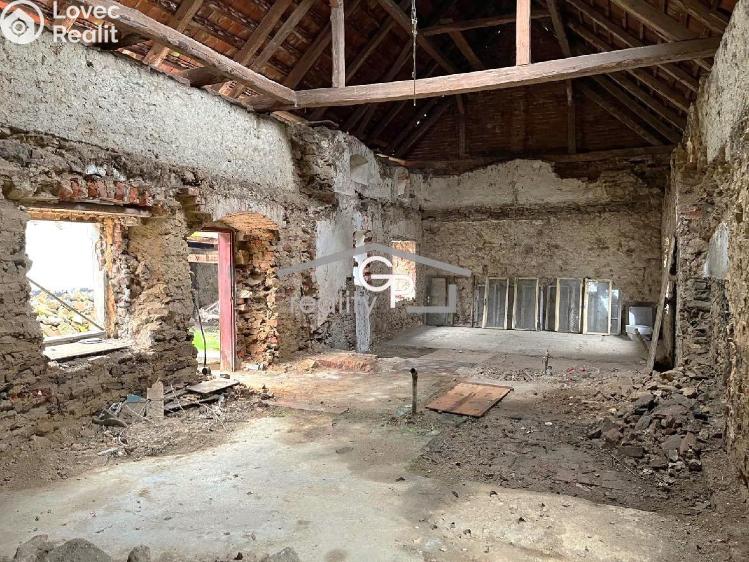 Prodej komerční nemovitosti Hracholusky č. 11