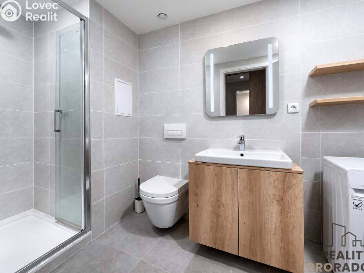 Sale apartment 1+KK Praha, Smržových č. 11