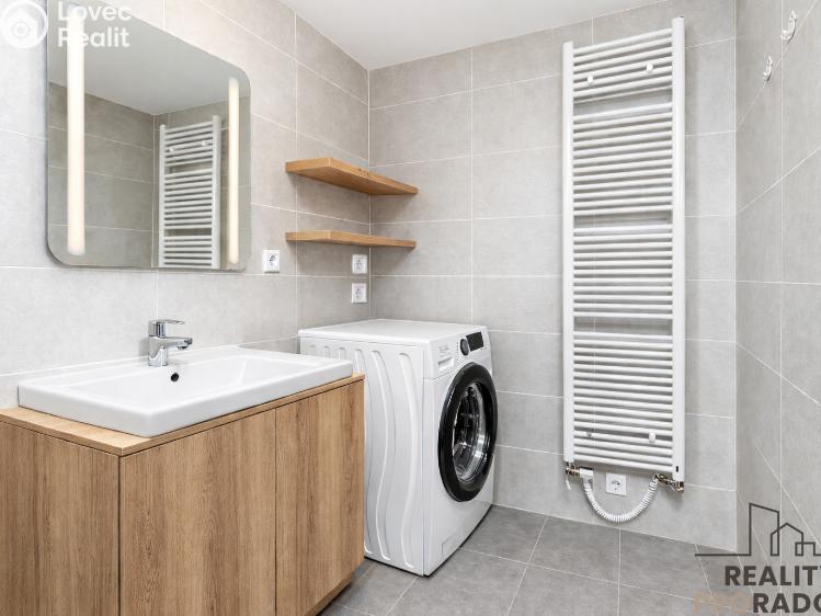 Sale apartment 1+KK Praha, Smržových č. 12