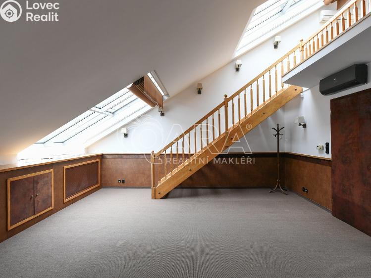 Pronájem bytu 3+1 Praha, Spálená 96/27 č. 1