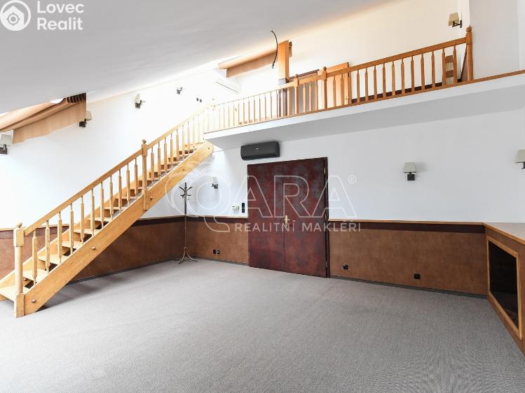 Pronájem bytu 3+1 Praha, Spálená 96/27 č. 2