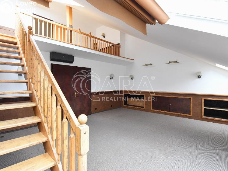 Pronájem bytu 3+1 Praha, Spálená 96/27 č. 4