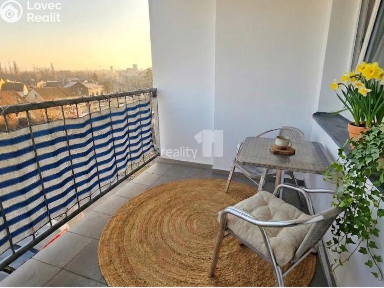 Pronájem bytu 2+KK Kolín, Třídvorská č. 3