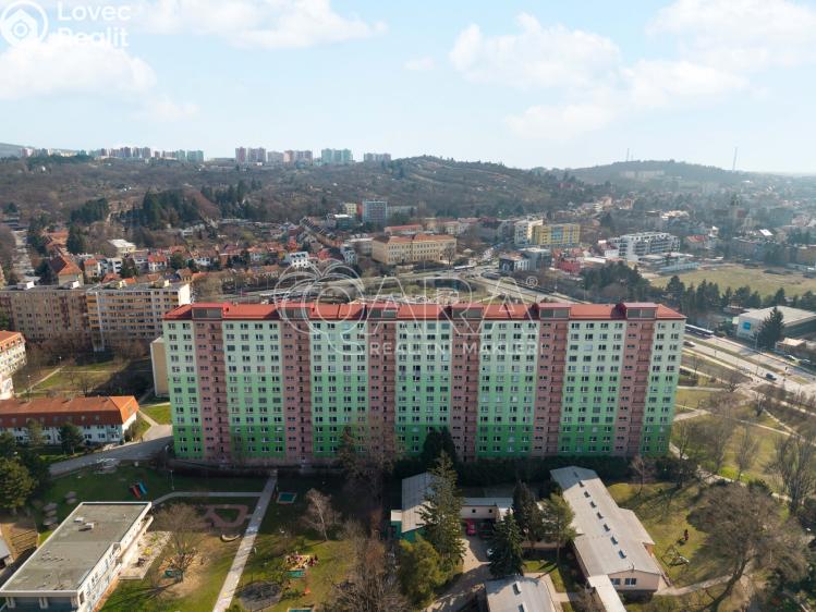 Продаж квартири 2+1 Brno, Stará osada 3976/27 č. 1