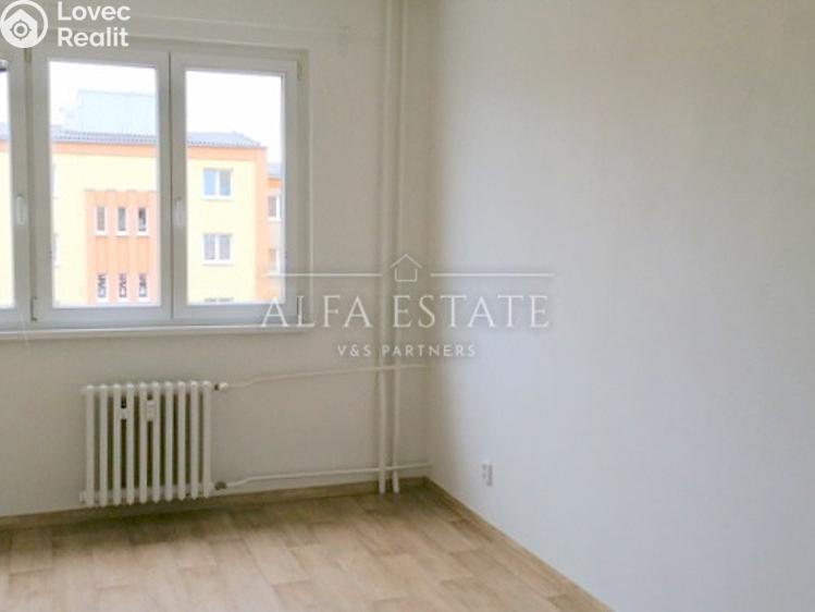 Pronájem bytu 3+1 Chodov, 1. máje č. 10