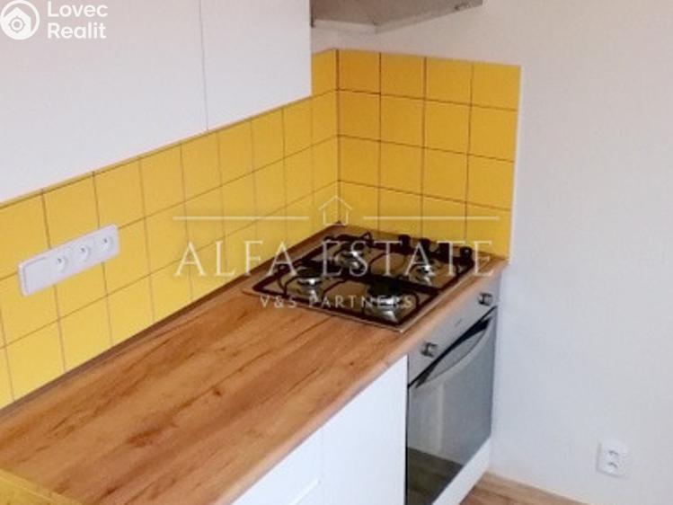 Pronájem bytu 3+1 Chodov, 1. máje č. 20