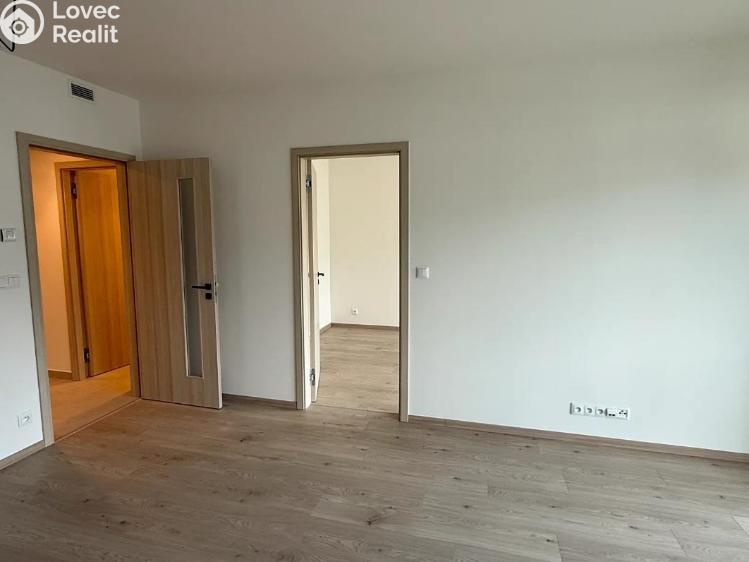 Prodej bytu 2+KK Praha, Poděbradská č. 4