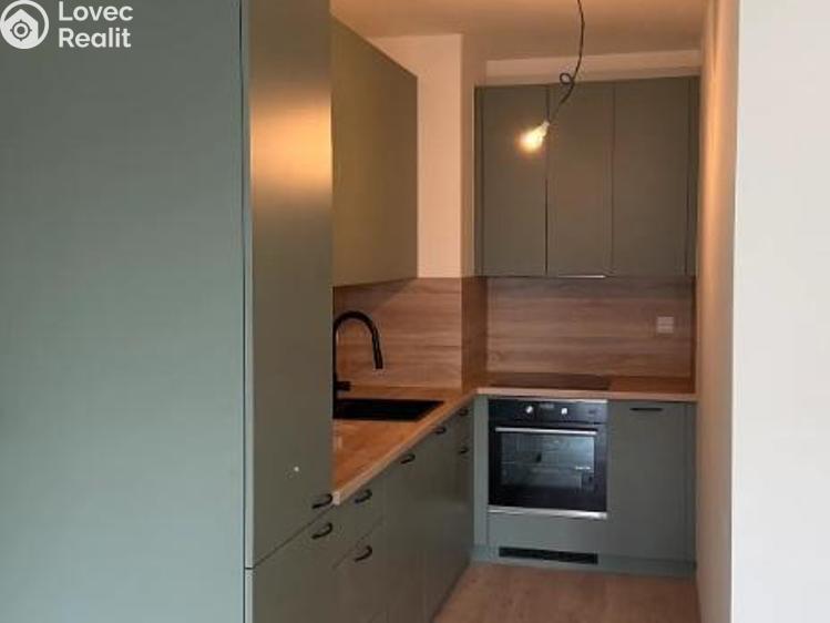 Prodej bytu 2+KK Praha, Poděbradská č. 5