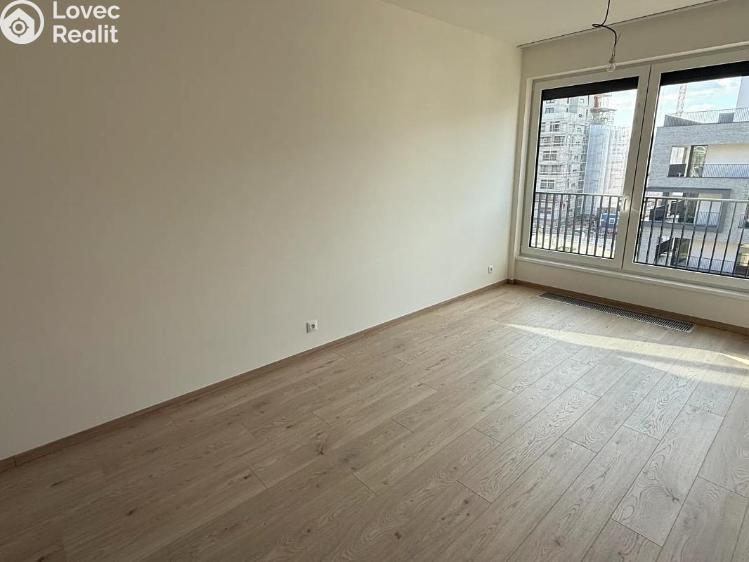 Prodej bytu 2+KK Praha, Poděbradská č. 7