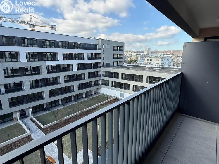 Prodej bytu 2+KK Praha, Poděbradská č. 13