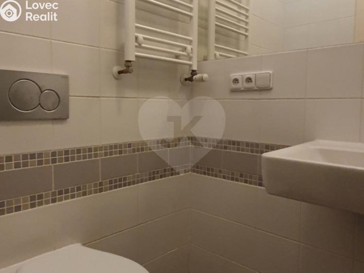 Pronájem bytu 2+KK Praha, Dobrovského č. 5