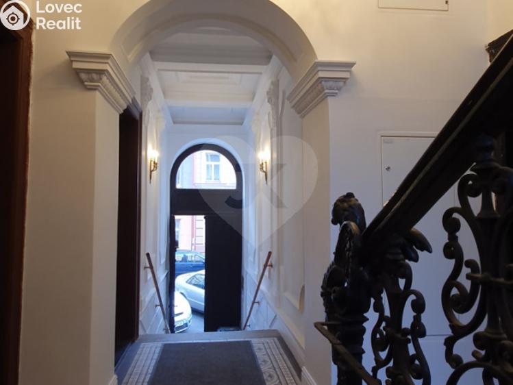 Pronájem bytu 2+KK Praha, Dobrovského č. 12