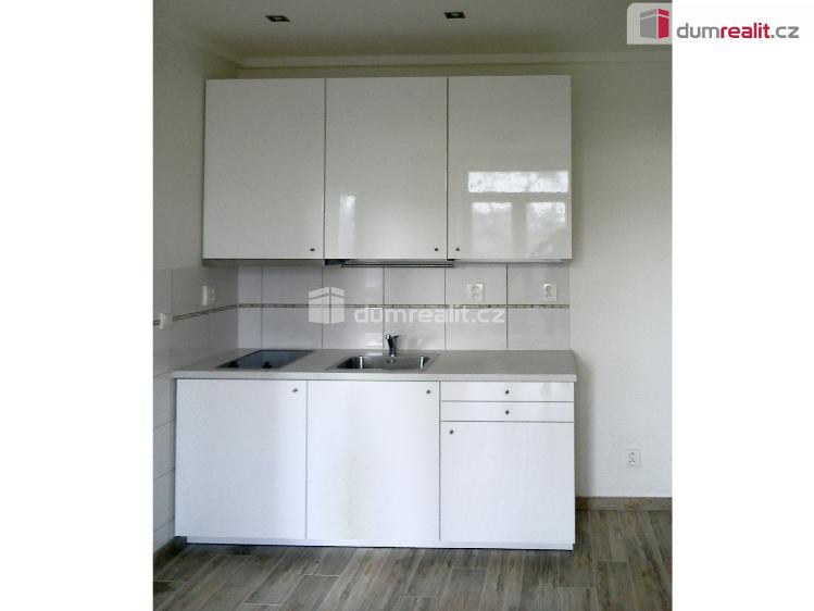 Pronájem bytu 1+1 Břeclav, Národních hrdinů č. 15