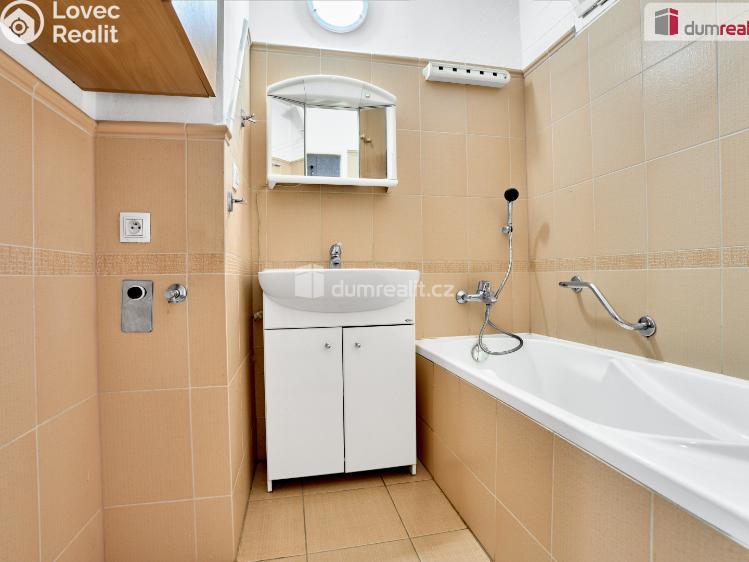 Prodej bytu 2+1 Ostrov, Horská č. 9