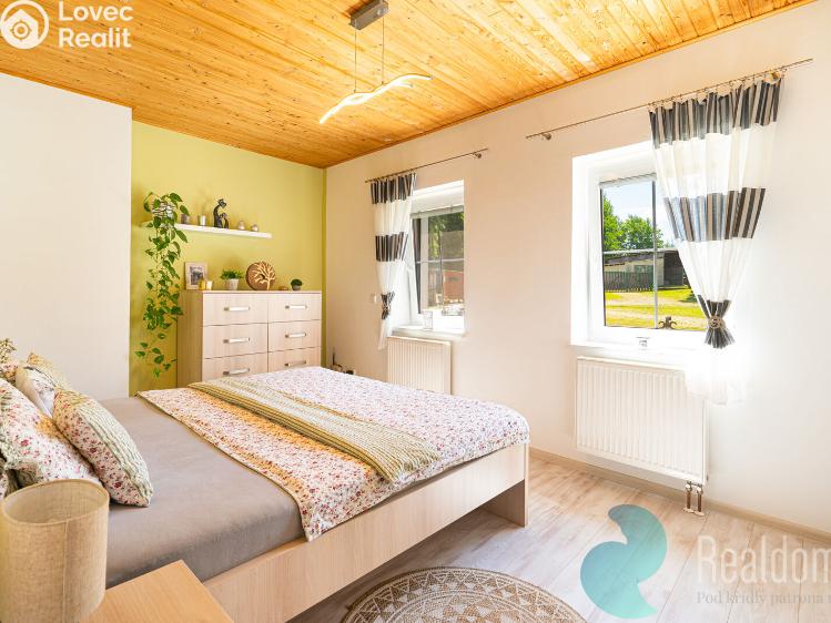 Продаж сімейного будинку Ponědrážka č. 11