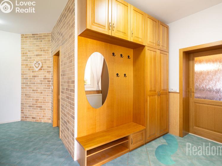 Sale family house Ponědrážka č. 13