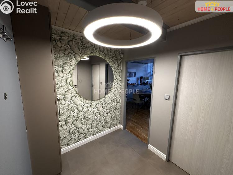 Pronájem bytu 3+KK Praha 8, Novákových č. 2