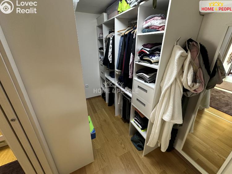 Pronájem bytu 3+KK Praha 8, Novákových č. 13