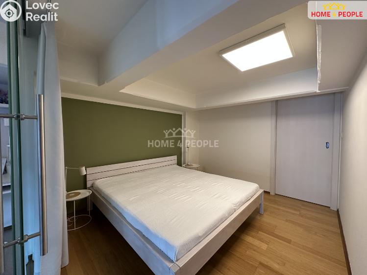 Pronájem bytu 3+KK Praha 8, Novákových č. 15