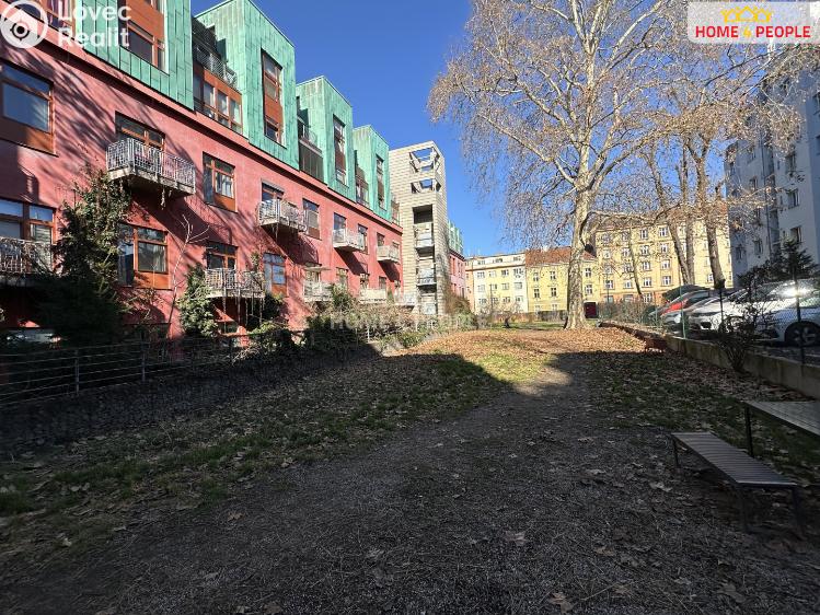 Pronájem bytu 3+KK Praha 8, Novákových č. 23