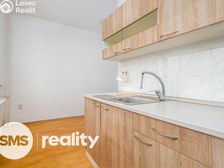 Sale apartment 2+1 Hradec Králové, Ječná 674/4 č. 14