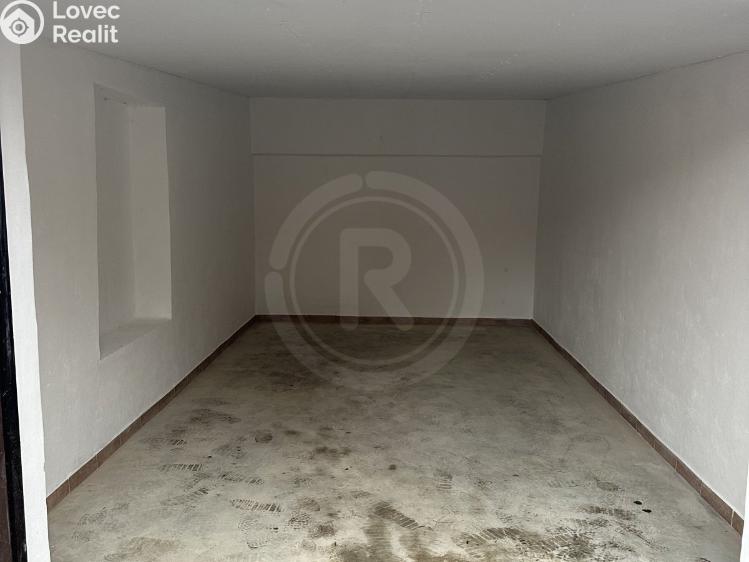 Pronájem garáže Trhové Sviny, Tyršovo nábřeží 103 č. 2