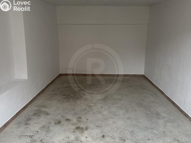 Pronájem garáže Trhové Sviny, Tyršovo nábřeží 103 č. 3