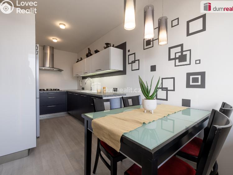 Prodej bytu 3+1 Praha 17, Nevanova č. 1