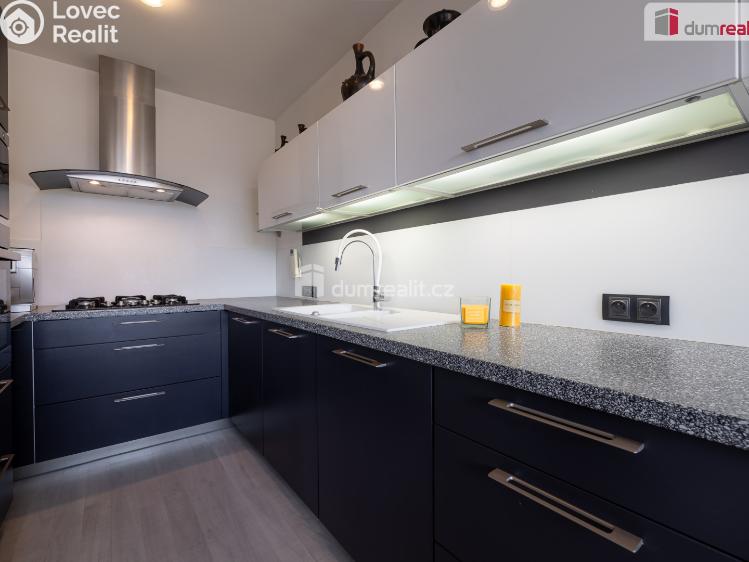 Prodej bytu 3+1 Praha 17, Nevanova č. 9