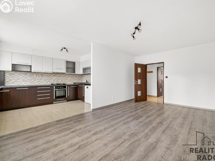 Pronájem bytu 3+1 Pardubice, Partyzánů 349 č. 1